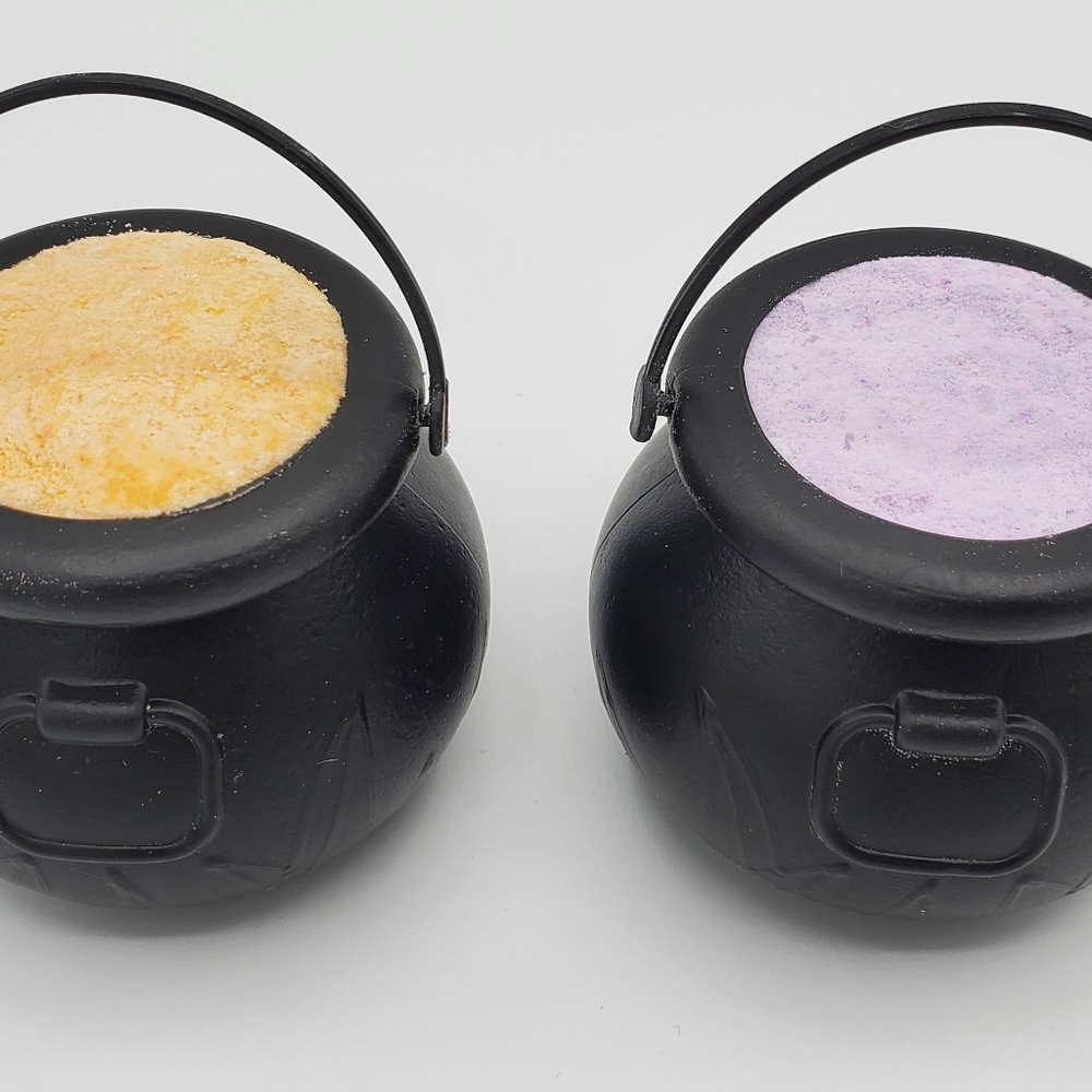 Lavender Couldron Bath Bomb | Purple